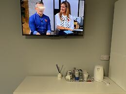 The Roade House Rooms