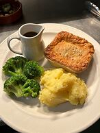 The Roade House Rooms