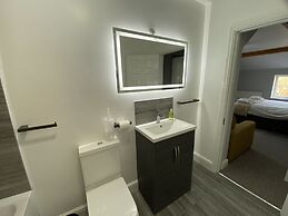 The Roade House Rooms