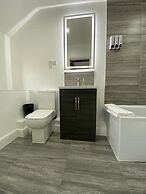 The Roade House Rooms