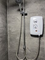 The Roade House Rooms