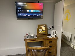 The Roade House Rooms