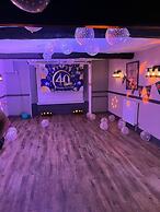 The Roade House Rooms