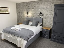 The Roade House Rooms