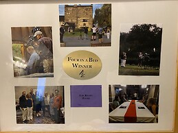 The Roade House Rooms