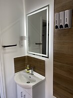 The Roade House Rooms