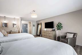 The Shore Club Wisconsin, Ascend Hotel Collection