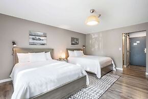 The Shore Club Wisconsin, Ascend Hotel Collection