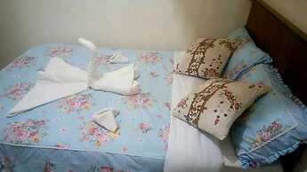 The Loop Guest House and Restaurant