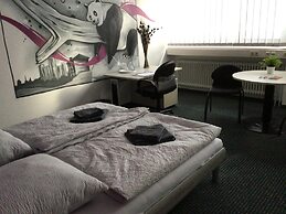 Hostel Hamm by Geronimo