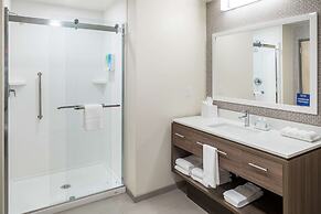 Home2 Suites by Hilton Cape Canaveral Cruise Port, FL