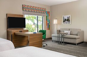 Hampton Inn & Suites Raleigh Midtown