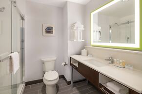 Hampton Inn & Suites Raleigh Midtown