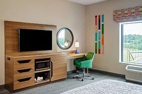 Hampton Inn & Suites Raleigh Midtown