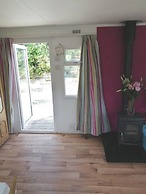 Midden Manor Country Stay on a Working Dairy Farm