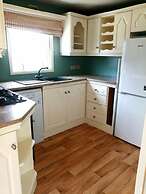 Midden Manor Country Stay on a Working Dairy Farm