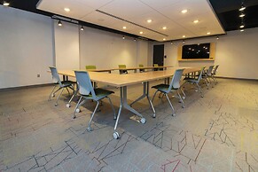 Aloft St. Louis Cortex