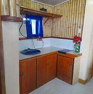 Tagudan Kubo Garden Hotel