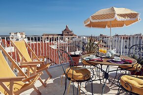 Cristine Bedfor Mahón