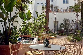 Cristine Bedfor Mahón