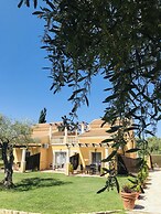 Room in Apartment - L'eremo Luxury Messonete