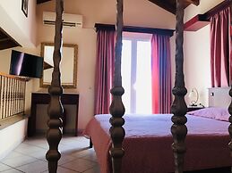 Room in Apartment - L'eremo Luxury Messonete