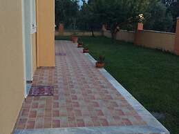 Room in Apartment - L'eremo Luxury Messonete