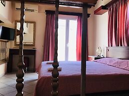 Room in Apartment - L'eremo Luxury Messonete