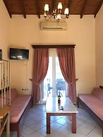 Room in Apartment - L'eremo Luxury Messonete