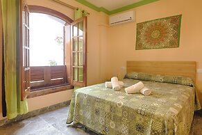 Charming Nerja Hostel