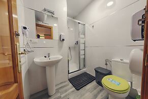 Charming Nerja Hostel