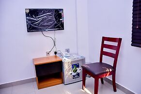 Thrivemax Hotel and Suites