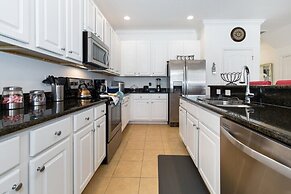 Veranda Palms IHR 1004