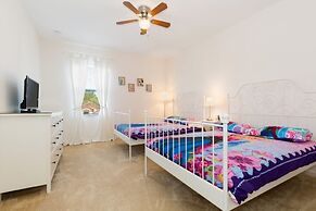 Veranda Palms IHR 1004