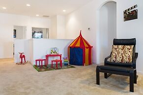 Veranda Palms IHR 1004