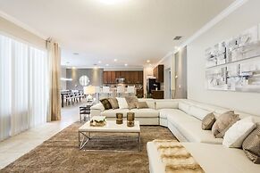 Amazing 6 Bedroom House