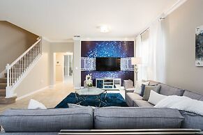 Amazing 6 Bedroom House