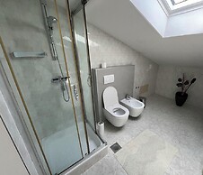 Rooms and Apartment Luana