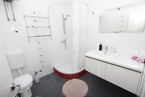 Rooms and Apartment Luana