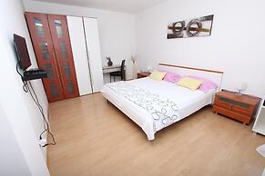 Rooms and Apartment Luana
