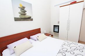 Rooms and Apartment Luana