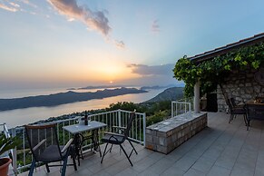 Village house Ana Dubravica