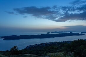 Village house Ana Dubravica