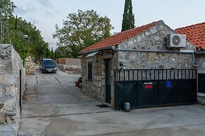 Village house Ana Dubravica