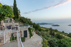 Village house Ana Dubravica