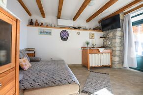 Village house Ana Dubravica