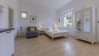 Ivano's studio apartments