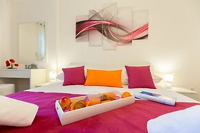 Leona & Borna Central Suites