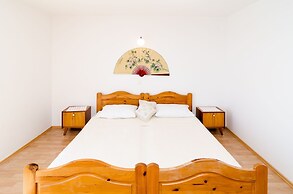 Apartments Šestanović