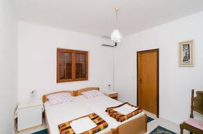 Guest House Sobra